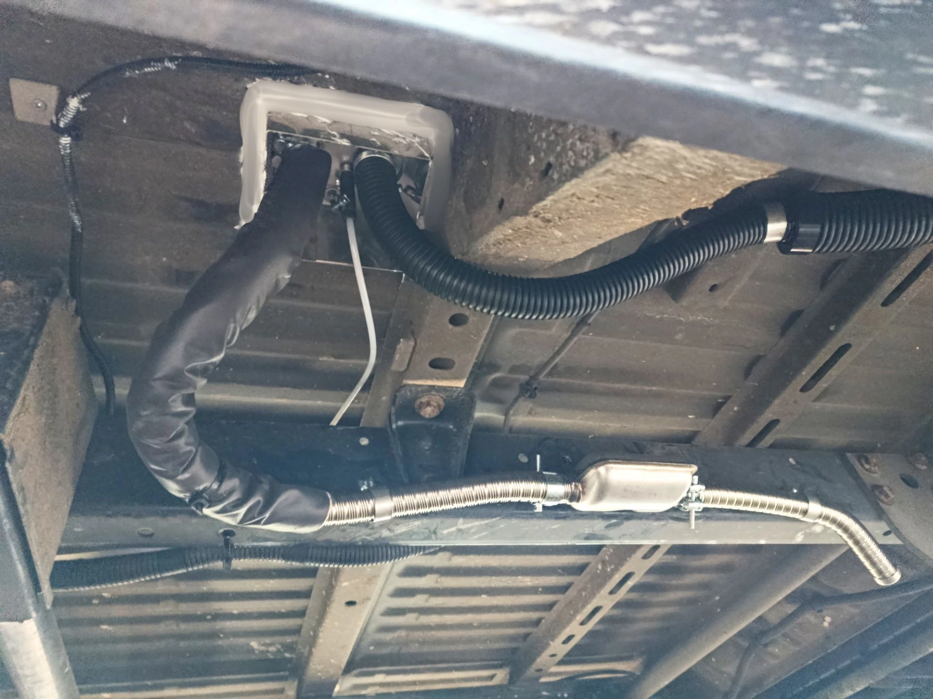 Chauffage Autoterm sous châssis | Miss &amp; Misster Van